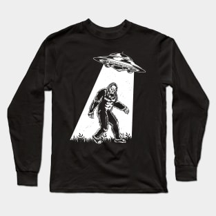 Bigfoot UFO Abduction Vintage Bigfoot Believer Long Sleeve T-Shirt